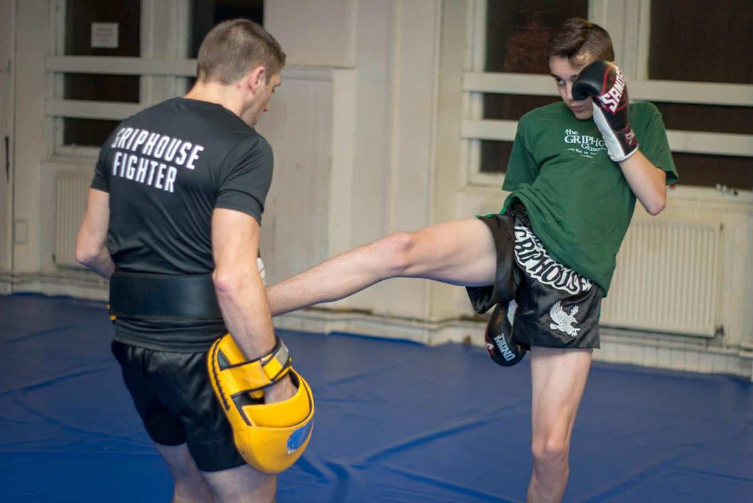 Using the Teep to Stab rather than Push in Muay Thai Sparring or Fighting