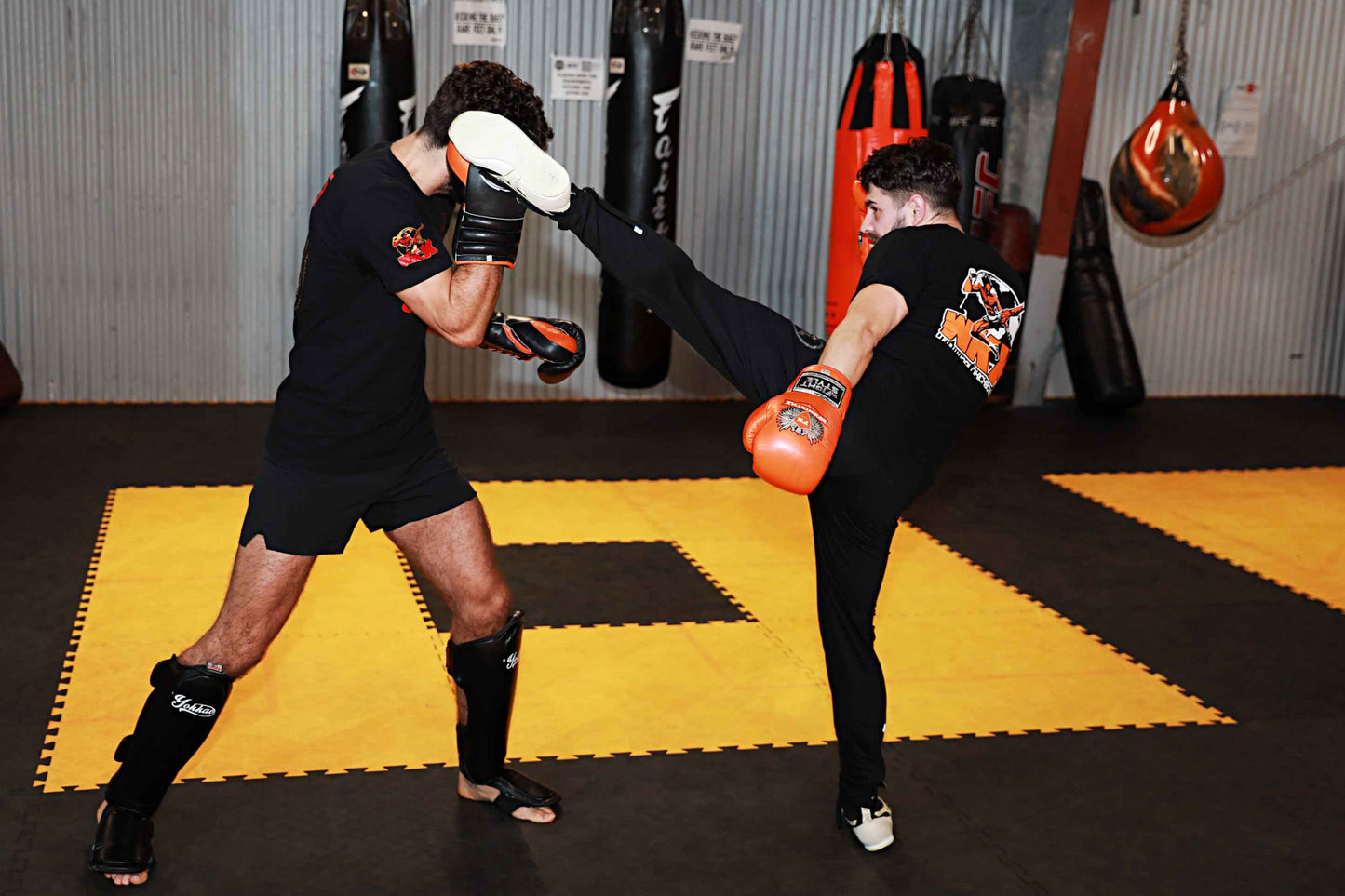 How to Fight Taller Opponents - Kickboxing Training with Jay Jauncey